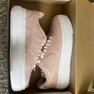 Nike Court Vision Alta pink
